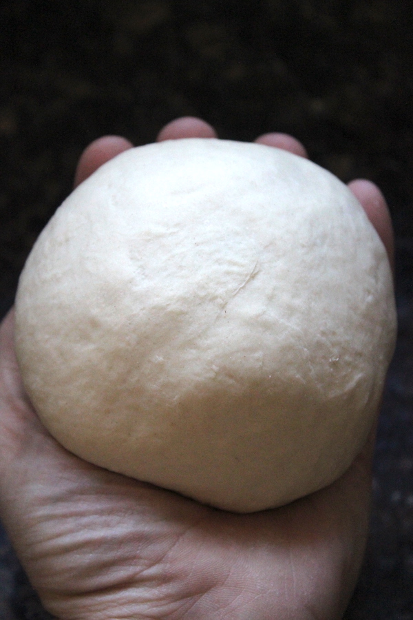 Kneaded radio piece of dough